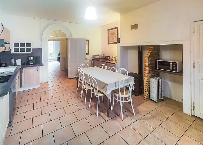 Grande Maison De Village Hébergement de vacances *